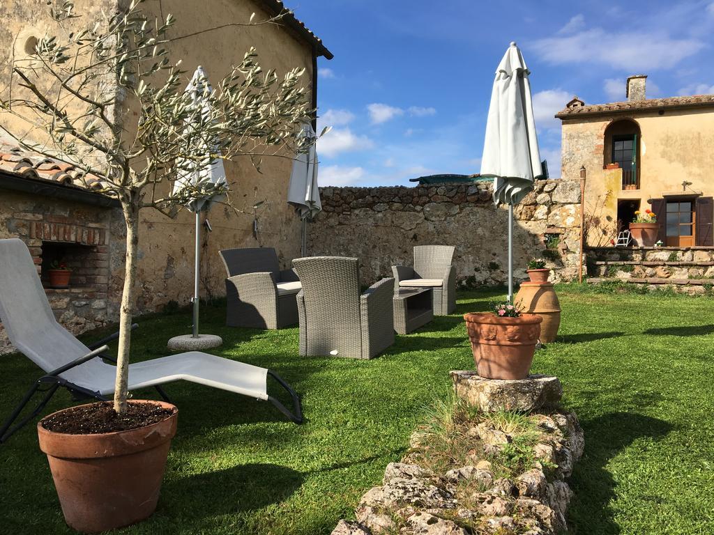 La Canonica Di San Michele Monteriggioni Kültér fotó