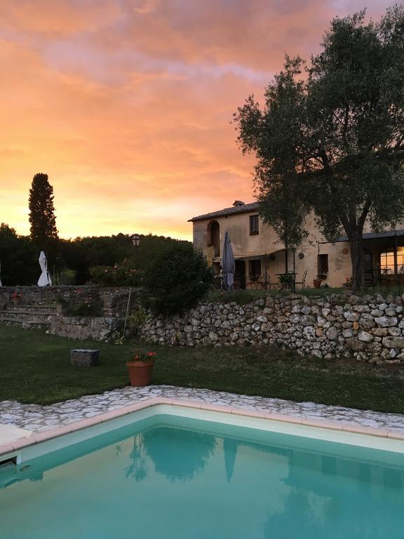 La Canonica Di San Michele Monteriggioni Kültér fotó