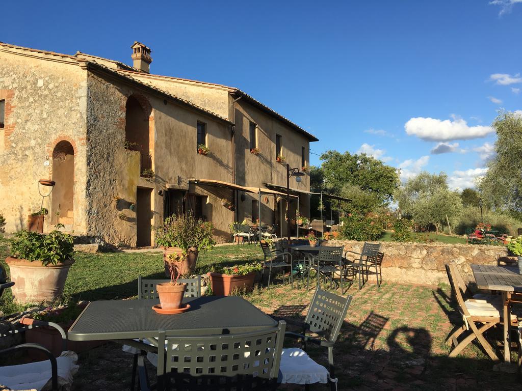 La Canonica Di San Michele Monteriggioni Kültér fotó