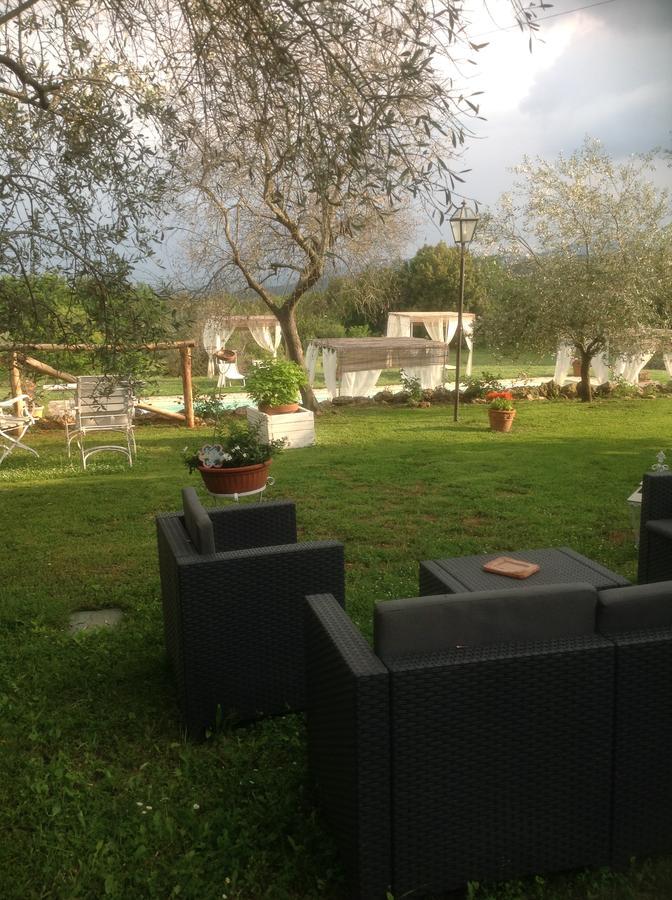 La Canonica Di San Michele Monteriggioni Kültér fotó
