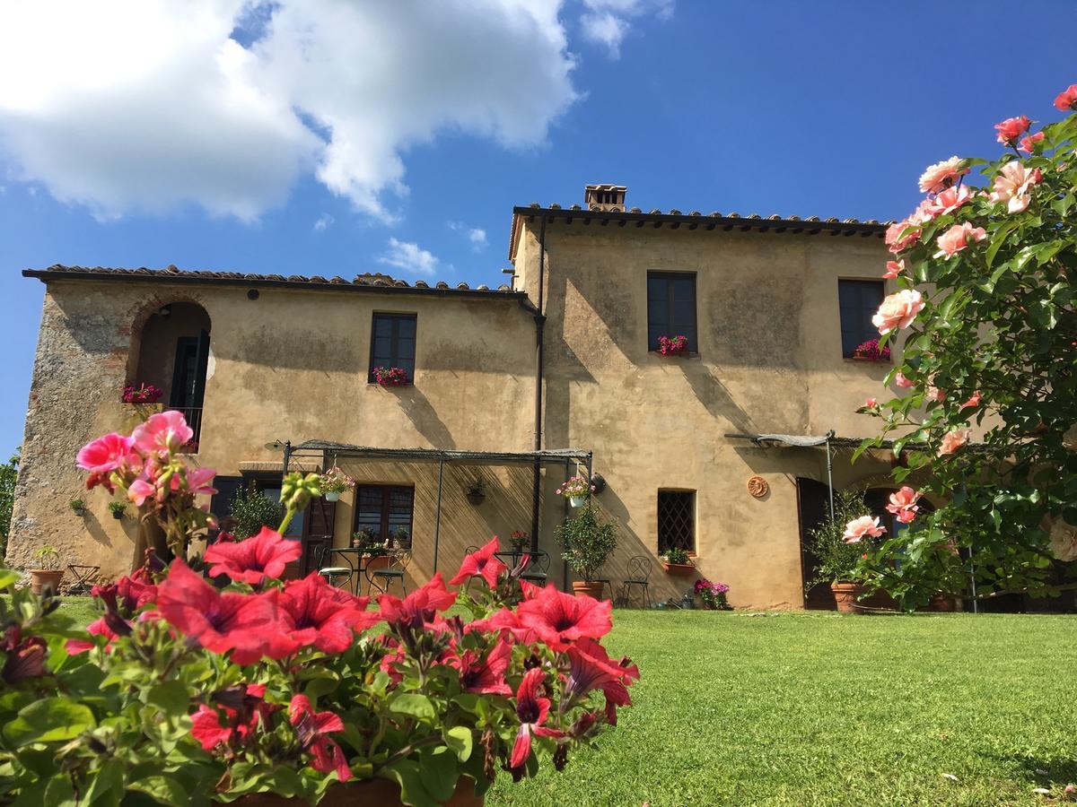 La Canonica Di San Michele Monteriggioni Kültér fotó