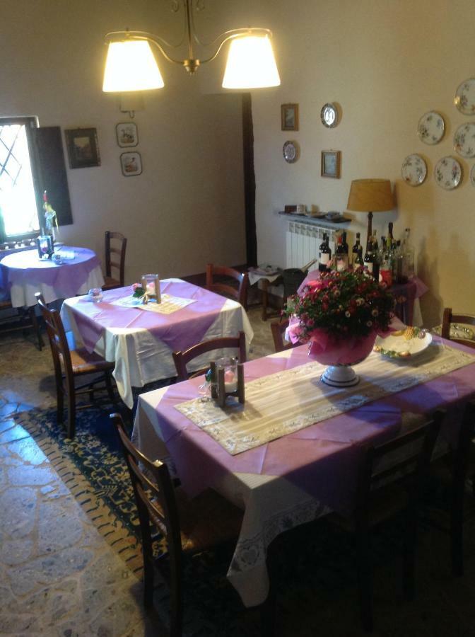 La Canonica Di San Michele Monteriggioni Kültér fotó